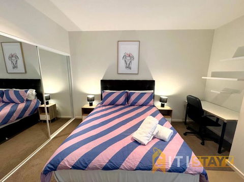 Pretty Penthouse - Close To ANU - Grafton Accommodation 3