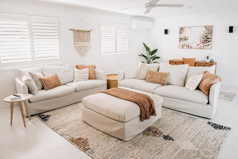 Prime Location With Pool - Walk To Coolum Beach - Grafton Accommodation 1