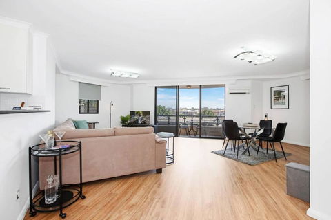 Pyrmont 2 Bed Apartment - Prime Location W Parking - Grafton Accommodation 2