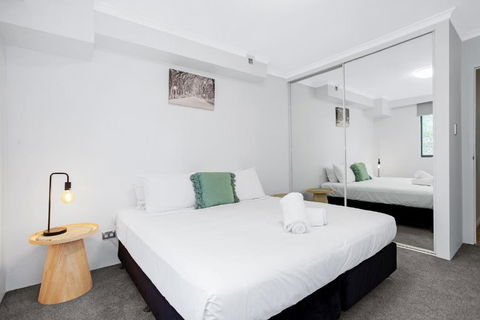 Pyrmont 2 Bed Apartment - Prime Location W Parking - Grafton Accommodation 3