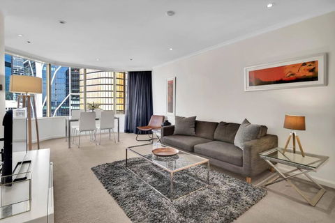 Quality Apartment In The Rocks GLO1203 - Grafton Accommodation 1