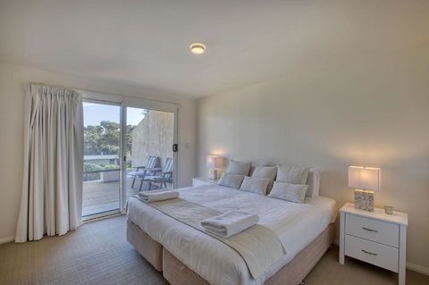 Quarterdeck Apartment - Grafton Accommodation 2