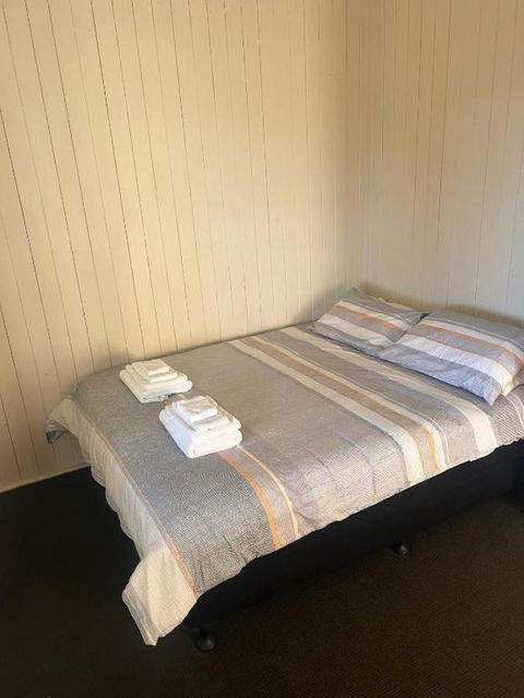 Railway Hotel - Grafton Accommodation 1