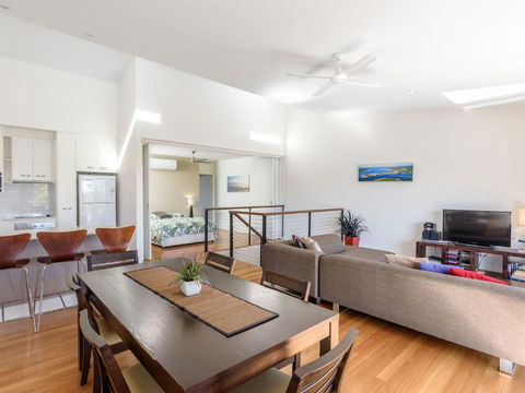 Rainbow Surf 4 - Grafton Accommodation 3