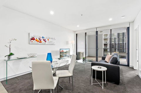 Astra Apartments Wollongong CBD - Grafton Accommodation 0