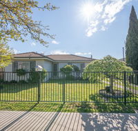 Autumn St - Trendy East Orange - Near CBD - Grafton Accommodation
