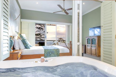 Avocado Sunset Bed & Breakfast - Grafton Accommodation 0