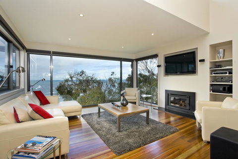 Azure - Grafton Accommodation 0