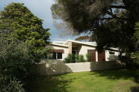 Baillieu Breeze - Grafton Accommodation 1
