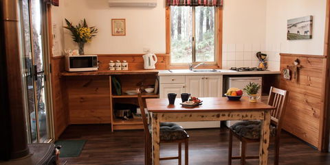 Balingup Heights Hilltop Forest Cottages - Grafton Accommodation 2
