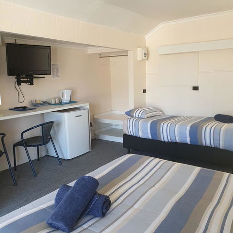 Bamboo Motor Inn - Grafton Accommodation 3