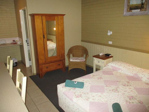 Barcaldine Country Motor Inn - Grafton Accommodation 1