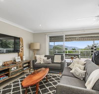 Barefoot Top Floor 32 Skyline Crescent Crescent Head - Grafton Accommodation