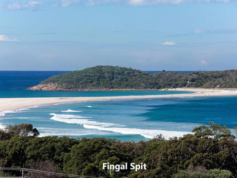 Barefoot' 7/44 Marine Drive - Fabulous Fingal Bay - Grafton Accommodation 0