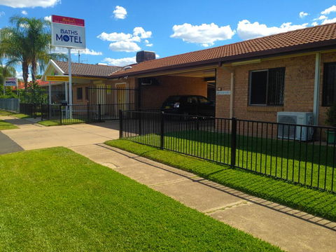 Baths Motel Moree - Grafton Accommodation 0