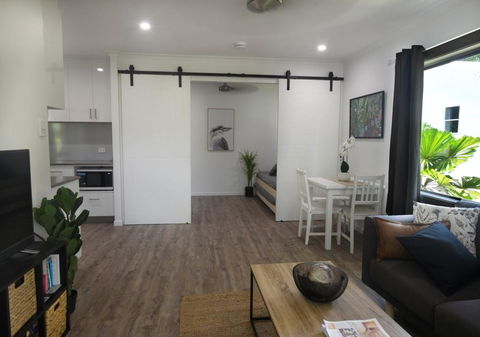 Beach Daze - Grafton Accommodation 1