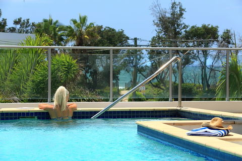 Beach On Sixth - Grafton Accommodation 3