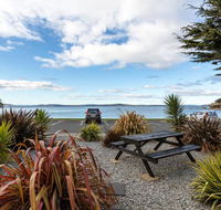 Beachfront Apartment Blackmans Bay - Grafton Accommodation