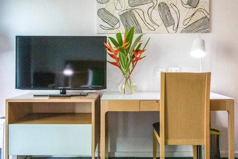 Resort-Style Sister Studios - Double Delight In The CBD - Grafton Accommodation 1