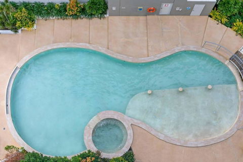 Resort-Style Sister Studios - Double Delight In The CBD - Grafton Accommodation 3