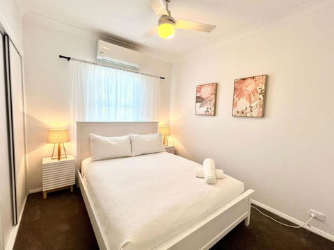 Renovated Queenslander - Upstairs 2km To Stadium - Grafton Accommodation 3