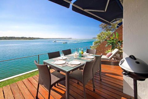 Riverfront Apartment, Perfect Location - Grafton Accommodation 1
