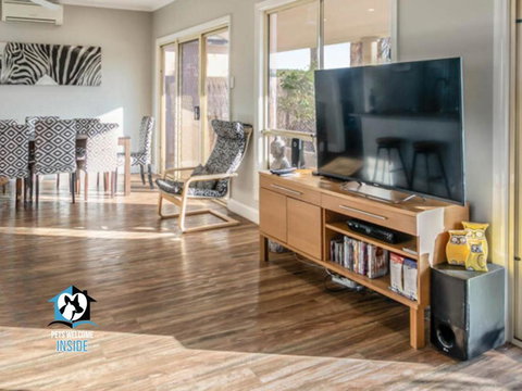 Renovated Beautiful Holiday Home With A Private Beach & Stunning Views! - Grafton Accommodation 2