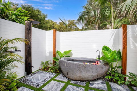 Rest Pet Friendly With Outdoor Bath 3 Mins Walk To Beach - Grafton Accommodation 0