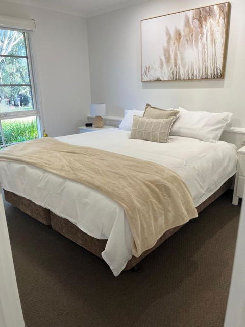 River Frontage Unit Moama - Grafton Accommodation 1