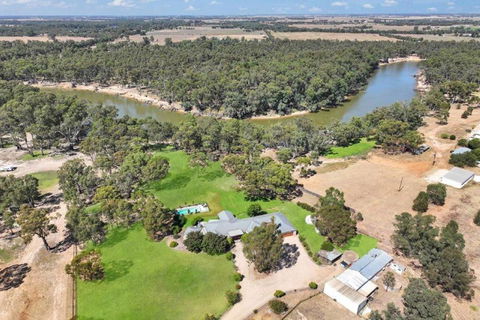 Riverlyne - Riverfront Holiday Home - Grafton Accommodation 0