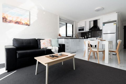 Riverside Gem With Parking And WiFi - Grafton Accommodation 0