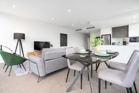 Roomy 2BR 2BA City-Centre Apt - Grafton Accommodation 1
