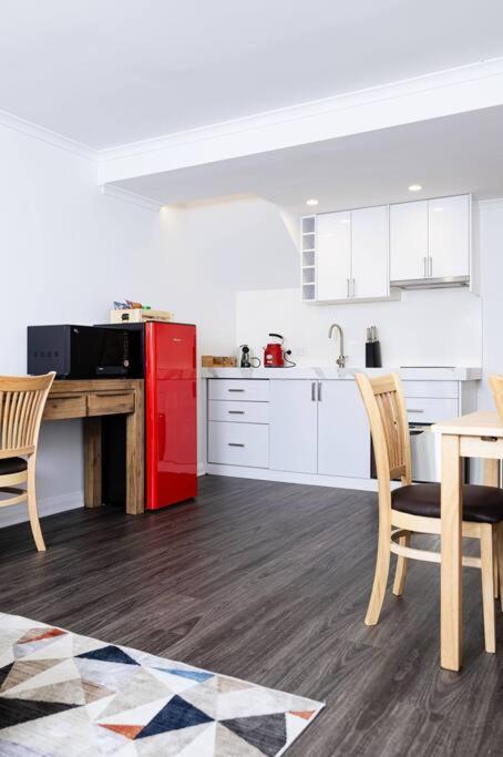 Salamanca Getaway Battery Point - Grafton Accommodation 0