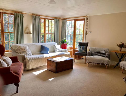 Robin Hoods Well Farm Stay - Grafton Accommodation 2