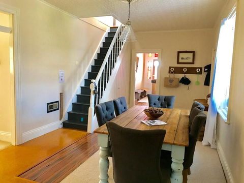 Robin Hoods Well Farm Stay - Grafton Accommodation 1