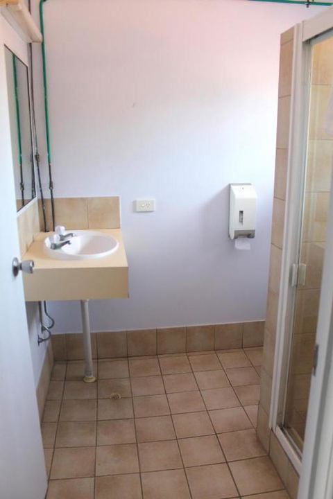 Rocky Glen Hotel Motel Gladstone - Grafton Accommodation 2