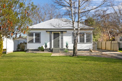 Ronelle Cottage - Grafton Accommodation 0