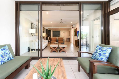 Rooftop Tranquility At Stunning Temple Resort - Grafton Accommodation 1