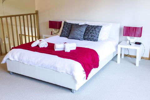 Roosters Rest - Grafton Accommodation 2