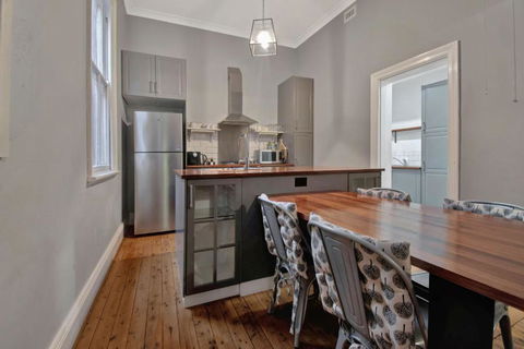 Rose Cottage - Stroll To CBD, Leafy Setting - Grafton Accommodation 1