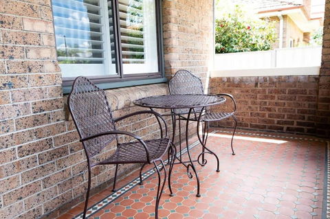 Rose Hill On Hamer, 1940s Charming Cottage Near Cook Park - Grafton Accommodation 3