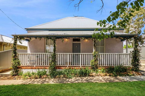 RoseBerne Cottage - Grafton Accommodation 0