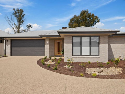 Rosella Retreat - Grafton Accommodation 0