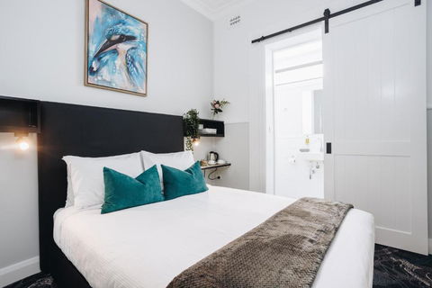 Royal Hotel Wyong - Grafton Accommodation 0