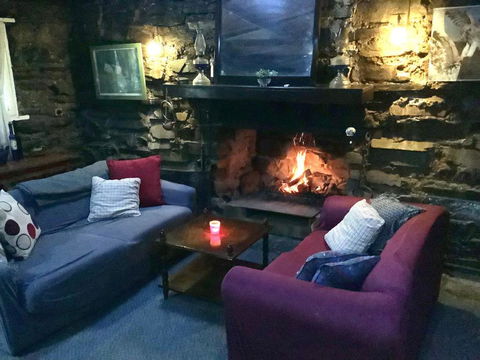 Rustic Miners Cabin - Grafton Accommodation 0
