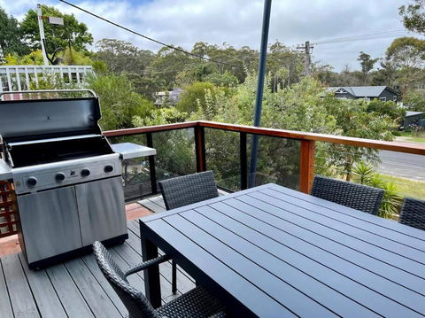 Sails To Sea - 4 Bedroom Pet Friendly Private Pool - Grafton Accommodation 3