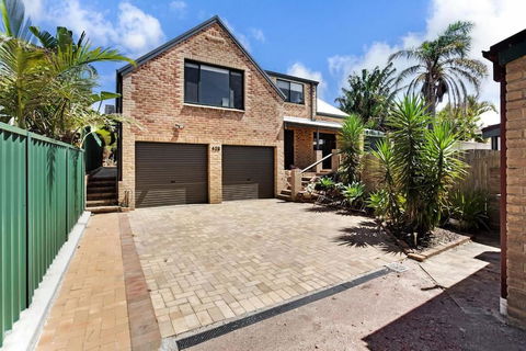 Salt Wood Cabin Style Retreat - Grafton Accommodation 0