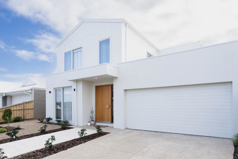 Saltwater Lux, 4 Bdrm, 3 Bath, Golf, Weddings, Beaches, Adventure Park - Grafton Accommodation 0