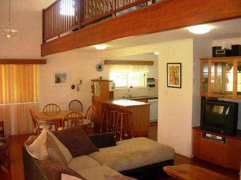 Sand Piper Cottage Rainbow Beach - Grafton Accommodation 2