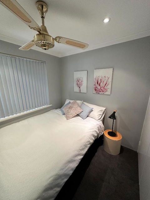 Rockingham Palace - Grafton Accommodation 1